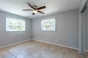 2741 37th St S, Saint Petersburg, FL 33711 - Photo 16