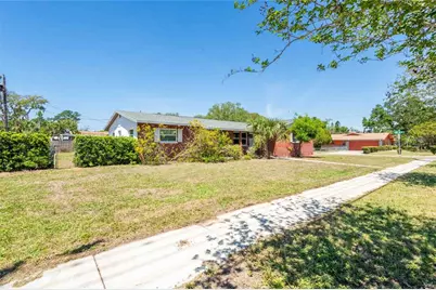 2741 37th Street S, Saint Petersburg, FL 33711 - Photo 42