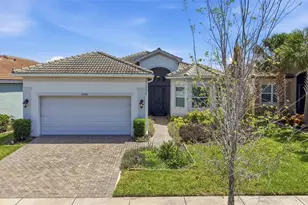 15528 Corona Del Mar Dr, Wimauma, FL 33598 - Photo 1