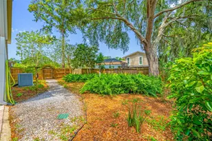 23907 Lake Bark Ct, Lutz, FL 33559 - Photo 32