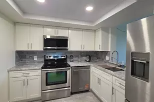 2618 Cove Cay Dr, Clearwater, FL 33760 - Photo 16
