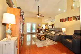 3350 Laurelwood Ct, Tarpon Springs, FL 34688 - Photo 8