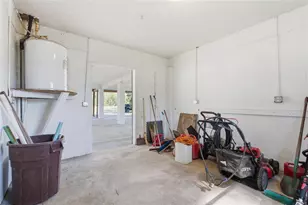 8221 Riverside Dr NE, Saint Petersburg, FL 33702 - Photo 42