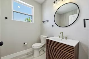 1044 12th Ave S, Saint Petersburg, FL 33705 - Photo 34