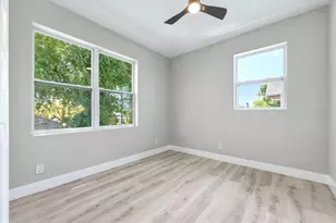 1044 12th Ave S, Saint Petersburg, FL 33705 - Photo 32