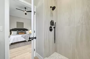 1044 12th Ave S, Saint Petersburg, FL 33705 - Photo 28