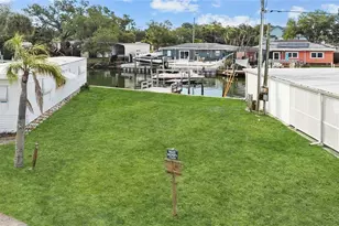 8740 43rd Ave N, Saint Petersburg, FL 33709 - Photo 1