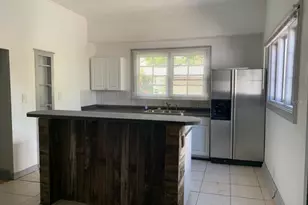 2107 W Chestnut St, Tampa, FL 33607 - Photo 8