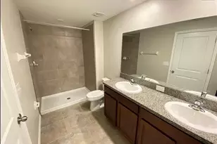 3810 Cat Mint St, Tampa, FL 33619 - Photo 8