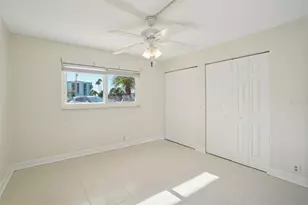 1847 Shore Dr S, South Pasadena, FL 33707 - Photo 10