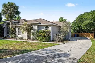 3085 Landings Ct, Haines City, FL 33844 - Photo 2
