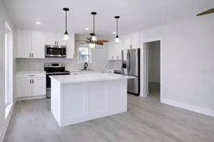 664 Mandalay Ave, Clearwater Beach, FL 33767 - Photo 32