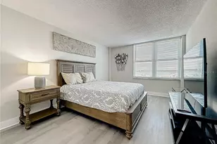 400 Island Way, Clearwater Beach, FL 33767 - Photo 48