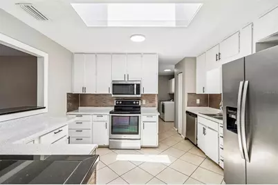 7111 Gateway Court, Tampa, FL 33615 - Photo 20