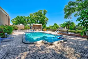 10453 Carrollbrook Cir, Tampa, FL 33618 - Photo 30