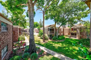 10453 Carrollbrook Cir, Tampa, FL 33618 - Photo 26