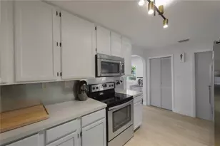 702 Gray St S, Gulfport, FL 33707 - Photo 16