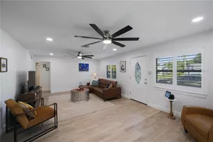 702 Gray St S, Gulfport, FL 33707 - Photo 6