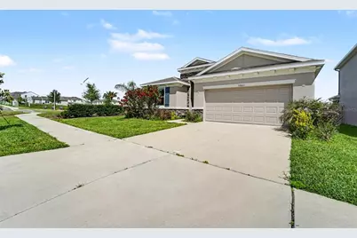 32003 Conchshell Sail Street, Wesley Chapel, FL 33545 - Photo 4