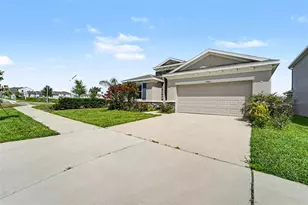 32003 Conchshell Sail St, Wesley Chapel, FL 33545 - Photo 4