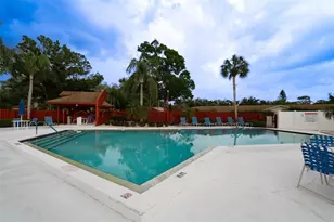 323 Knottwood Ct, Sun City Center, FL 33573 - Photo 22