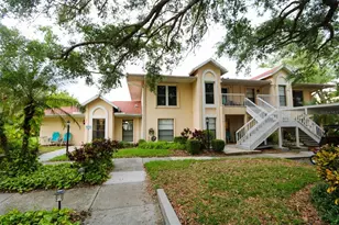 323 Knottwood Ct, Sun City Center, FL 33573 - Photo 2