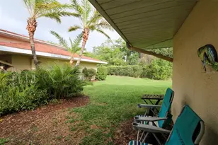 323 Knottwood Ct, Sun City Center, FL 33573 - Photo 20