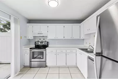 7608 Willow Park Drive, Temple Terrace, FL 33637 - Photo 14