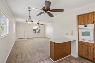 6704 Hickorywood Ln, New Port Richey, FL 34653 - Photo 8