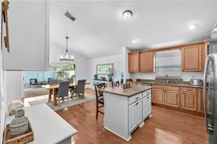 2218 Cattleman Dr, Brandon, FL 33511 - Photo 4