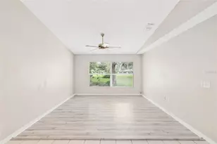 37227 Grassy Hill Ln, Dade City, FL 33525 - Photo 6