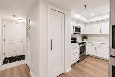 160 Columbia Drive #206, Tampa, FL 33606 - Photo 6
