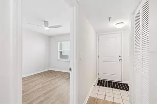 160 Columbia Dr, Tampa, FL 33606 - Photo 24