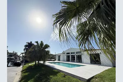 797 45th Avenue NE, Saint Petersburg, FL 33703 - Photo 6