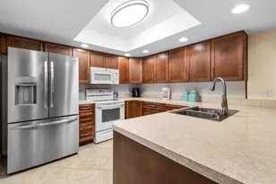 2034 Hawkhurst Cir, Sun City Center, FL 33573 - Photo 18