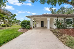 2034 Hawkhurst Cir, Sun City Center, FL 33573 - Photo 40