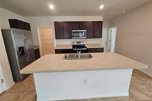 1387 Berry Ln, Davenport, FL 33837 - Photo 8