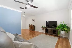 2419 36th Ave N, Saint Petersburg, FL 33713 - Photo 10