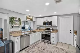3609 Luma Dr, Holiday, FL 34691 - Photo 16