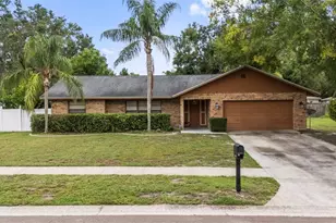 705 Herlong Ct, Brandon, FL 33511 - Photo 2