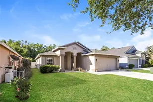 5921 War Admiral Dr, Wesley Chapel, FL 33544 - Photo 2