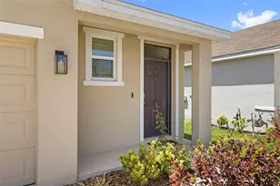 35724 Sunflower Hl Dr, Zephyrhills, FL 33541 - Photo 4