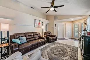 1686 Oak Spring Dr, Tarpon Springs, FL 34689 - Photo 8