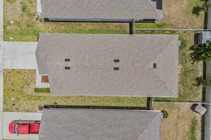 38400 Sonnet Landing Ave, Zephyrhills, FL 33540 - Photo 28