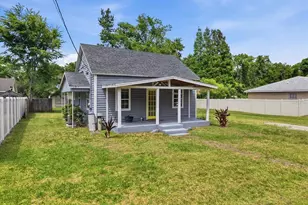 708 E Drew St, Plant City, FL 33563 - Photo 1