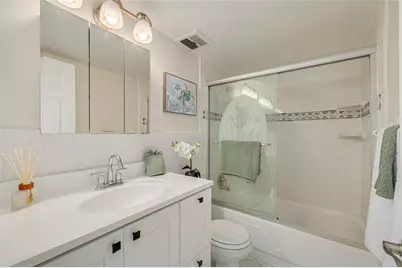 250 126th Avenue #104, Treasure Island, FL 33706 - Photo 12