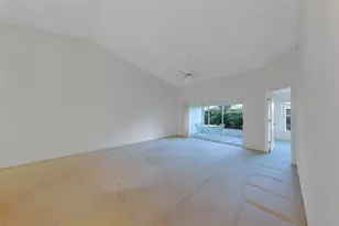 2441 New Haven Cir, Sun City Center, FL 33573 - Photo 12