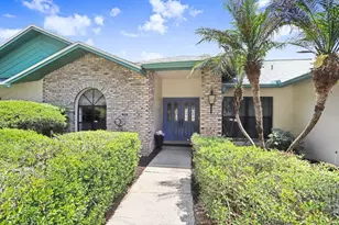 507 Sportsman Park Dr, Seffner, FL 33584 - Photo 12