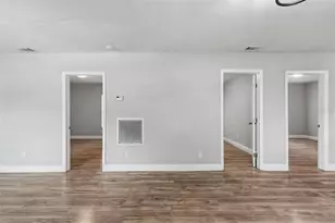 8008 N 12th St, Tampa, FL 33604 - Photo 14