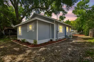 8008 N 12th St, Tampa, FL 33604 - Photo 1
